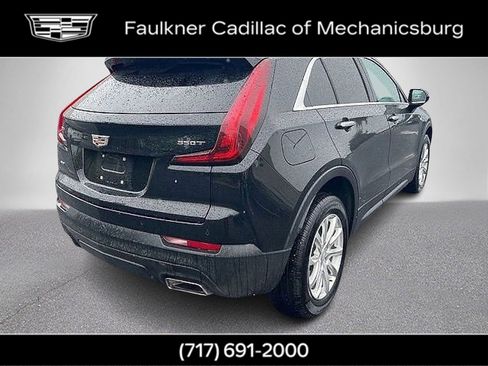 Certified 2023 Cadillac XT4 Luxury w/ Cold Weather Package AWD/4WD image 6