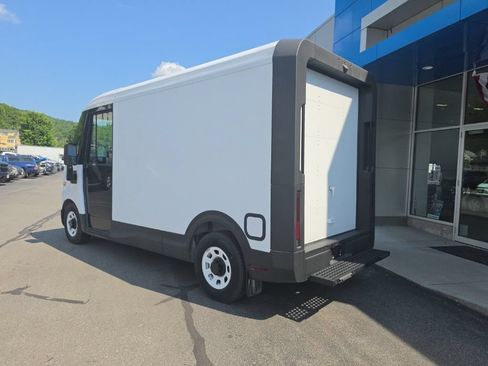 Used 2024 Chevrolet Brightdrop 400 w/ Commercial Equipment Package AWD/4WD image 4