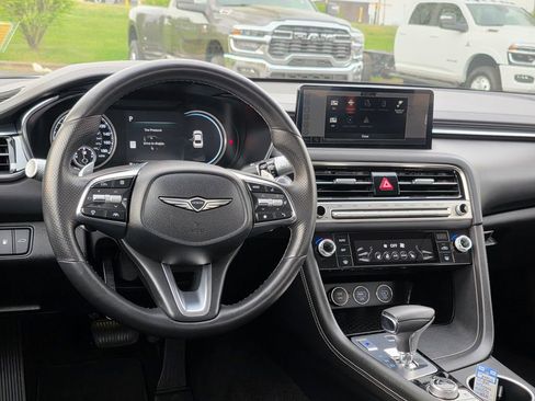 Used 2025 Genesis G70 2.5T AWD/4WD image 39