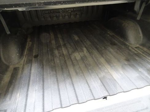 Used 2017 GMC Sierra 1500 Denali w/ Denali Ultimate Package image 18