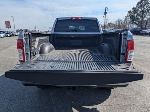 Used 2022 RAM 2500 Big Horn AWD/4WD image 6
