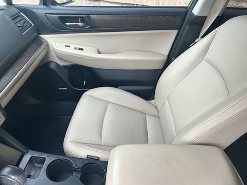 Used 2015 Subaru Outback 2.5i Limited image 11