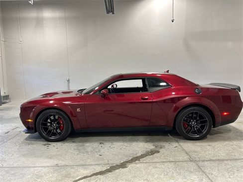 Used 2019 Dodge Challenger R/T Scat Pack w/ Widebody Package image 9