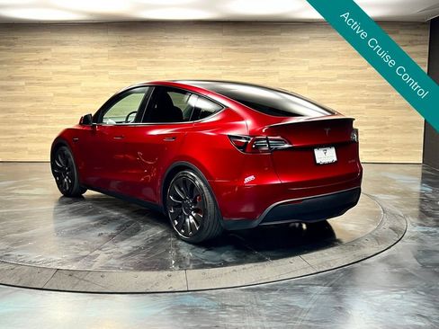Used 2024 Tesla Model Y Performance AWD/4WD image 12