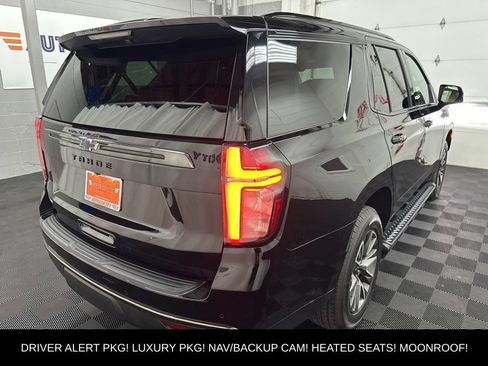 Used 2022 Chevrolet Tahoe Z71 w/ Luxury Package AWD/4WD image 9