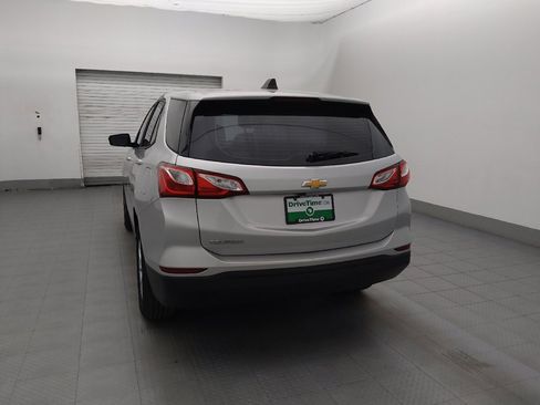 Used 2019 Chevrolet Equinox LS image 6