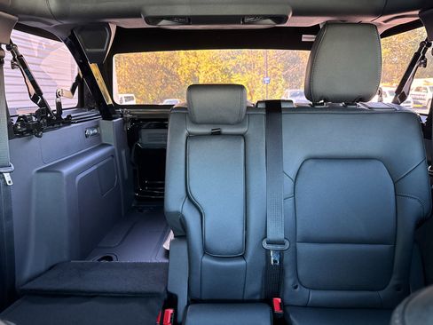 New 2025 Ford Bronco Badlands w/ Matte Film Protection Package image 6