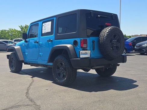 Used 2018 Jeep Wrangler Unlimited Sport w/ Connectivity Group AWD/4WD image 5