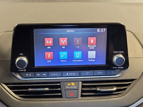 Used 2024 Nissan Altima 2.5 S image 25