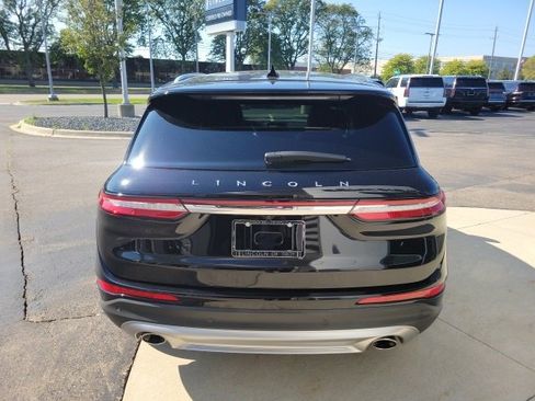 Used 2022 Lincoln Corsair Reserve w/ Equipment Group 201A image 12