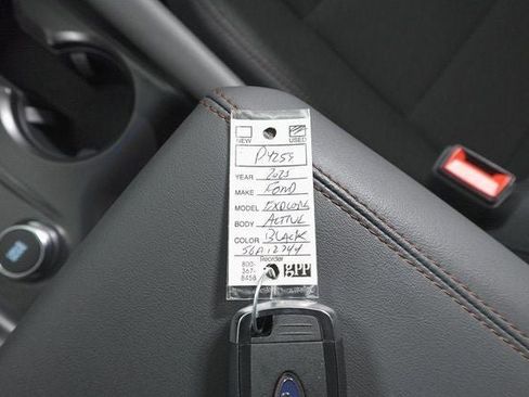 Certified 2025 Ford Explorer Active image 32