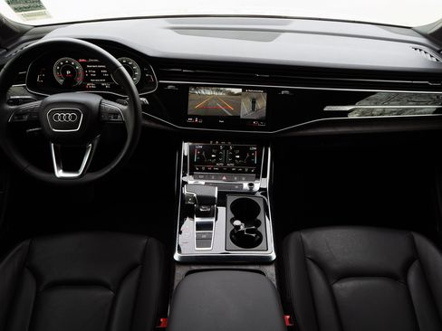 Used 2022 Audi Q7 Premium Plus image 27