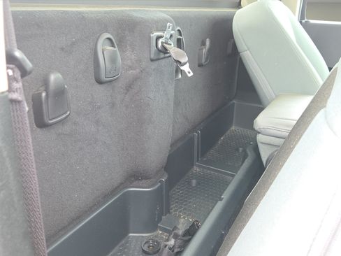 Used 2017 RAM 1500 Tradesman w/ Power & Remote Entry Group RWD image 17