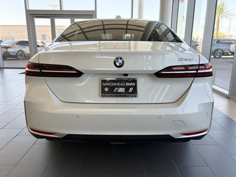 Used 2025 BMW 530i RWD image 5