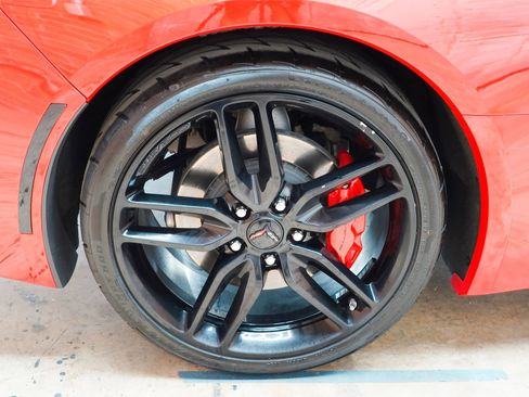 Used 2019 Chevrolet Corvette Stingray Coupe w/ Battery Protection Package RWD image 60