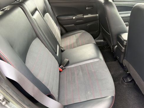 Used 2025 Mitsubishi Outlander Sport AWD image 26