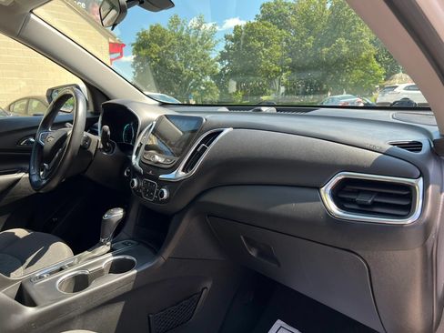 Used 2018 Chevrolet Equinox LT w/ Sun & Infotainment Package AWD/4WD image 19