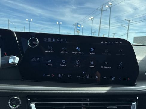 New 2026 Chevrolet Traverse LT w/ Sun and Wheel Package image 24