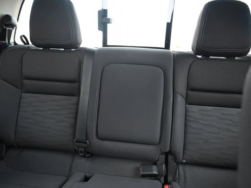 Used 2023 Nissan Frontier SV w/ Technology Package image 10