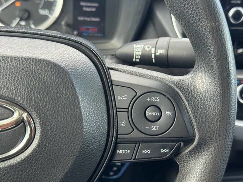Used 2020 Toyota Corolla LE image 14