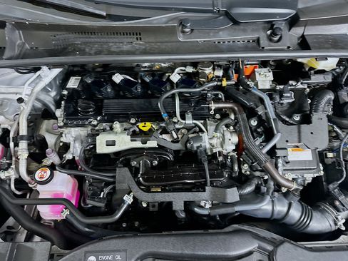 Used 2024 Toyota Prius XLE image 32