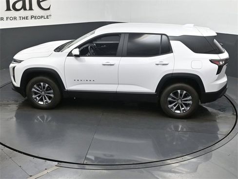 New 2026 Chevrolet Equinox LT w/ LPO, Floor Liner Package image 21