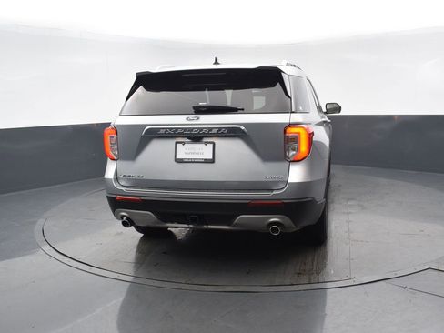 Used 2022 Ford Explorer Limited image 5