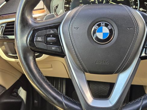 Used 2019 BMW 540i w/ Convenience Package RWD image 21