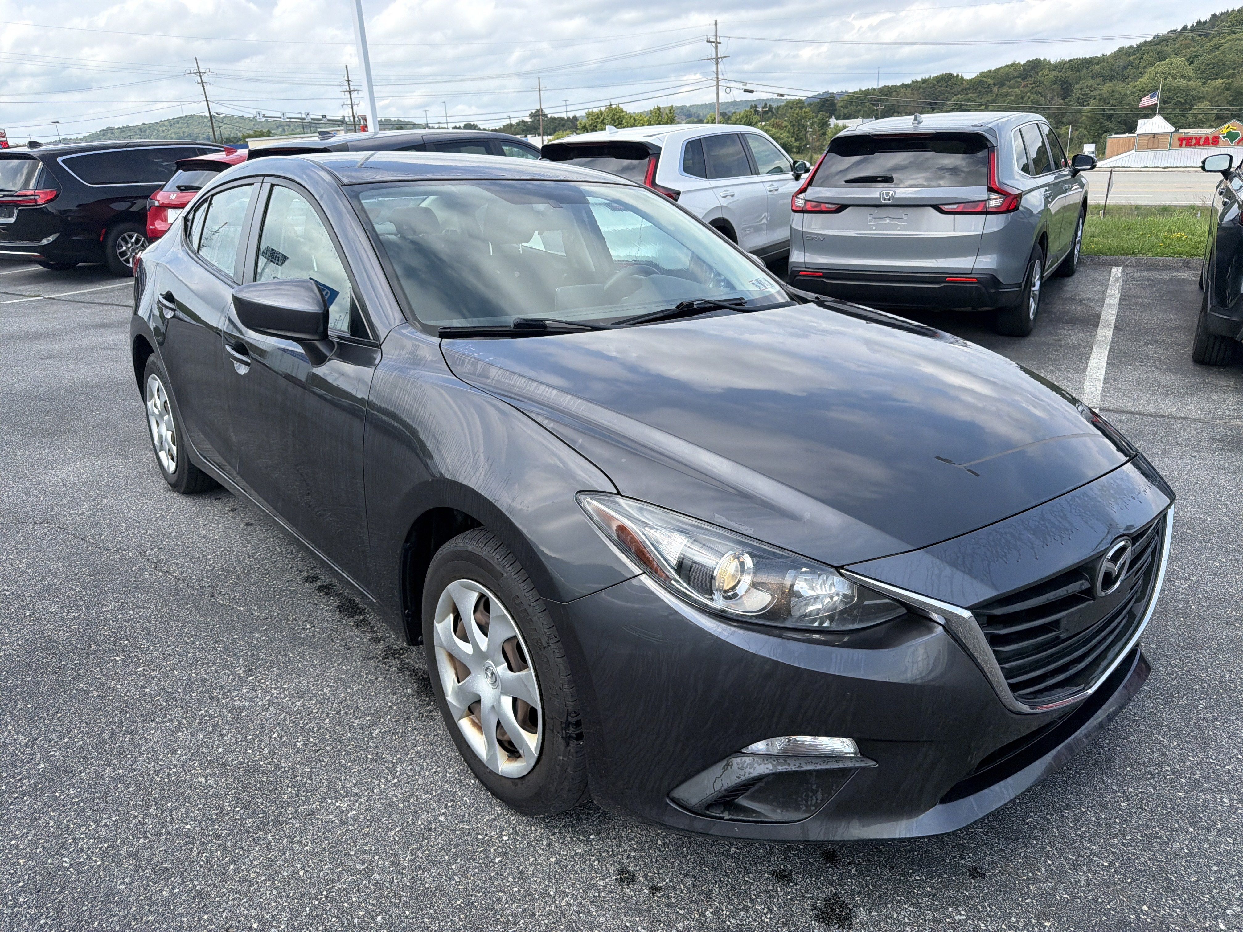 Used 2016 MAZDA MAZDA3 i Sport FWD image 1