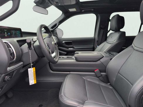 New 2026 Ford Expedition Platinum w/ Stealth Appearance Package AWD/4WD image 9