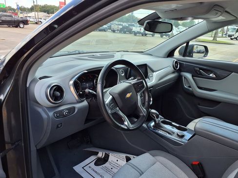 Used 2020 Chevrolet Blazer LT FWD image 17