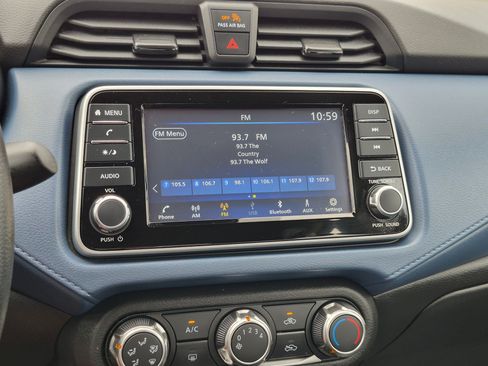Used 2025 Nissan Versa SV w/ Trunk Package FWD image 24