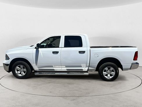 Used 2019 RAM 1500 Tradesman w/ Chrome Appearance Group AWD/4WD image 3