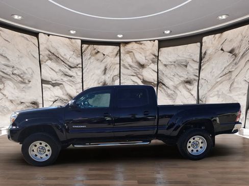 Used 2012 Toyota Tacoma PreRunner image 4