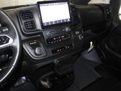 Used 2024 RAM ProMaster 3500 w/ Delivery Van Package FWD image 21