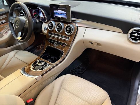 Used 2018 Mercedes-Benz C 300 Sedan image 42