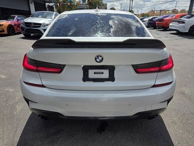Used 2021 BMW 330i Sedan w/ M Sport Package RWD image 22