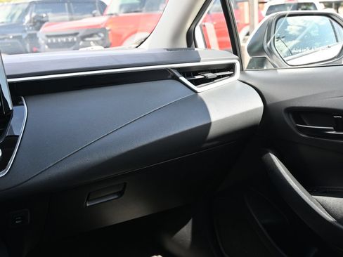 Used 2023 Toyota Corolla LE FWD image 7