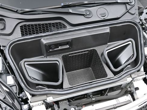 Used 2024 Lamborghini Huracan STO image 34