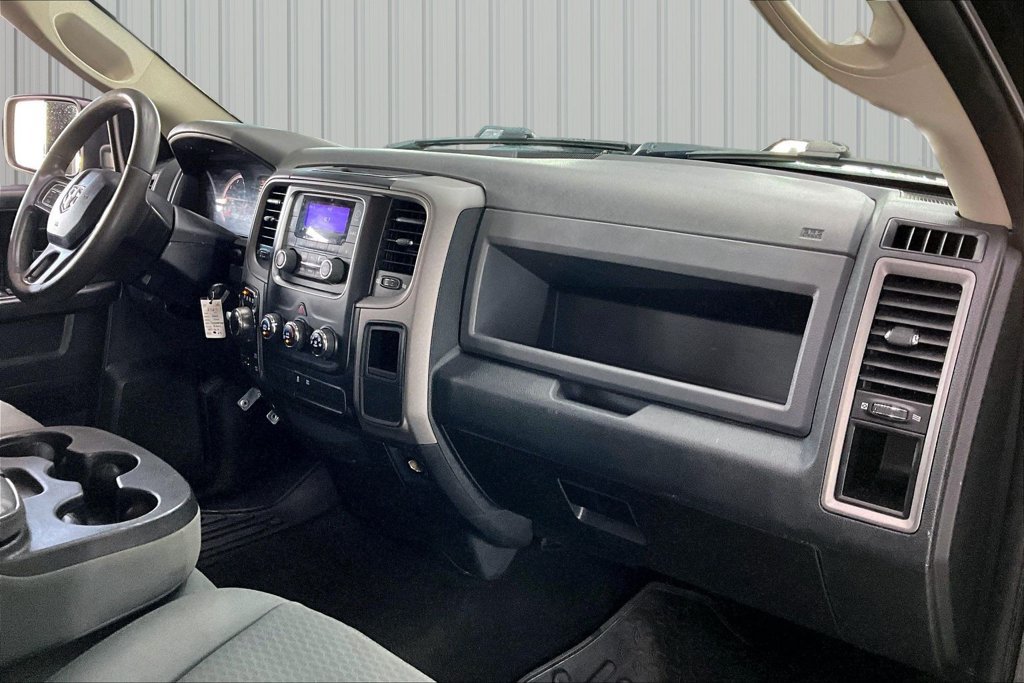 Used 2017 RAM 1500 ST w/ SXT Appearance Group AWD/4WD image 23