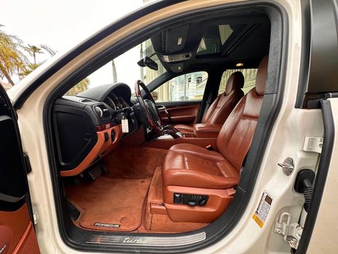 Used 2008 Porsche Cayenne Turbo image 22