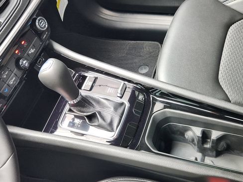 New 2026 Jeep Compass Latitude AWD/4WD image 19