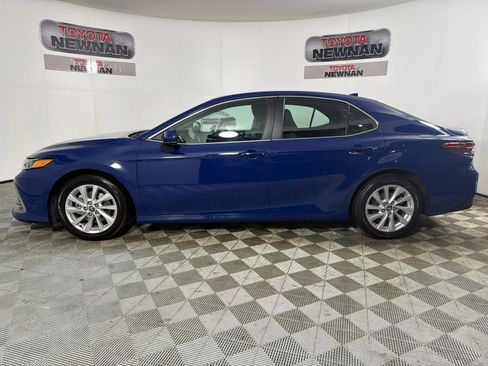 Used 2024 Toyota Camry LE FWD image 6