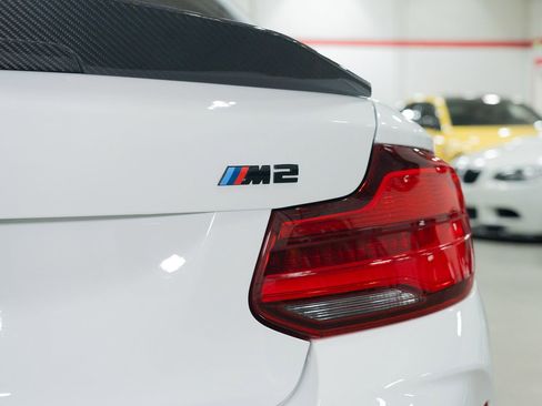 Used 2018 BMW M2 image 9