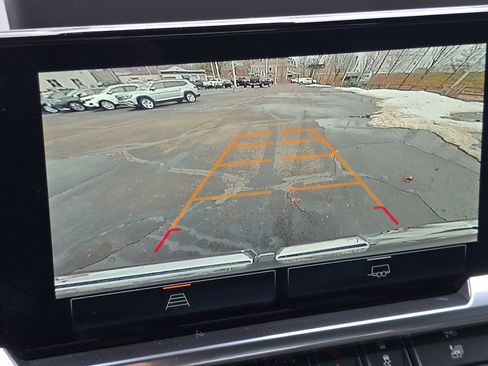 Used 2024 GMC Sierra 1500 Elevation image 4