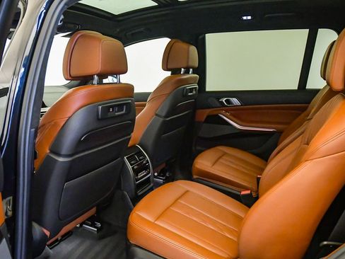 Certified 2021 BMW X7 M50i w/ Dynamic Handling Package image 26