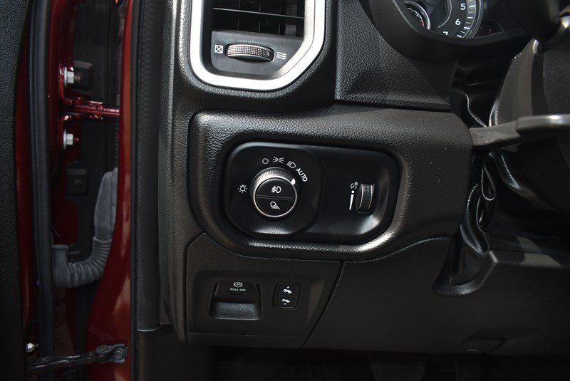 Used 2022 RAM 1500 Big Horn AWD/4WD image 15