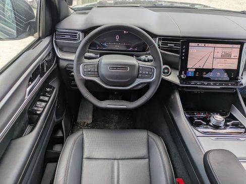 New 2026 Jeep Grand Wagoneer L Limited AWD/4WD image 13