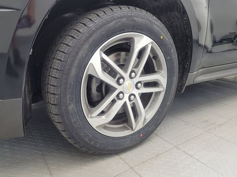 Used 2016 Chevrolet Equinox LTZ w/ Enhanced Convenience Package image 31