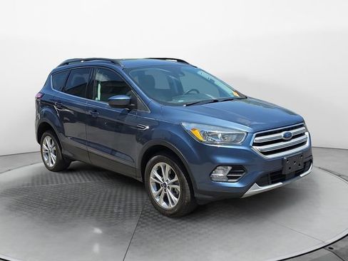 Used 2018 Ford Escape SE w/ Ford Safe & Smart Package AWD/4WD image 7